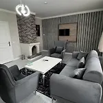 Milenyum House 公寓 *