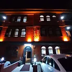 Milenyum House *
