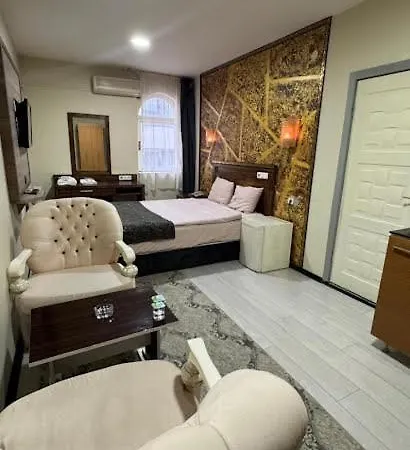 Milenyum House *